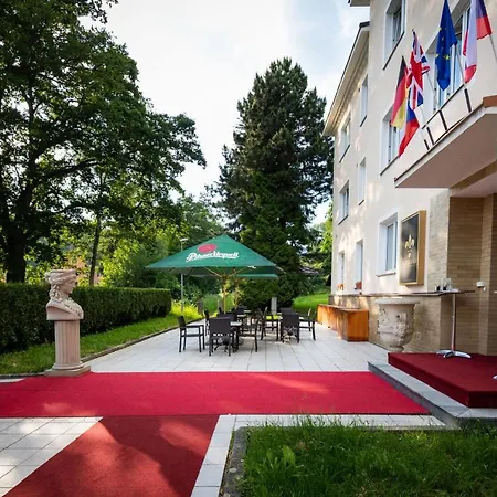 Active & Wellness Subterra 3* Ostrov (Karlovy Vary)
