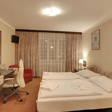 Hotel Active & Wellness Subterra 3*