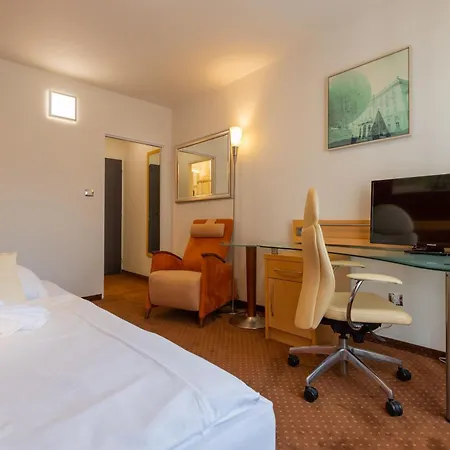 Active & Wellness Subterra Hotel 3*