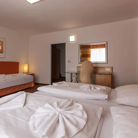 Active & Wellness Subterra Hotel